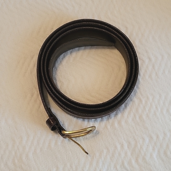Lands End  Brown Leather Belt w/ Solid Brass Buckle - Picture 2 of 5